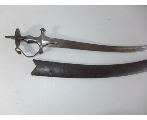 AN INDIAN TULWAR SWORD AND LEATHER SCABBARD 80CM CURVED BLADE, PLEASE NOTE BLADE WILL NOT GO COMPLETELY INTO SCABBARD 