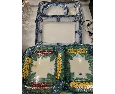 A SELECTION OF CERAMIC WARE TO INCLUDE TWO BLUE AND WHITE RETANGULAR PLATTERS 