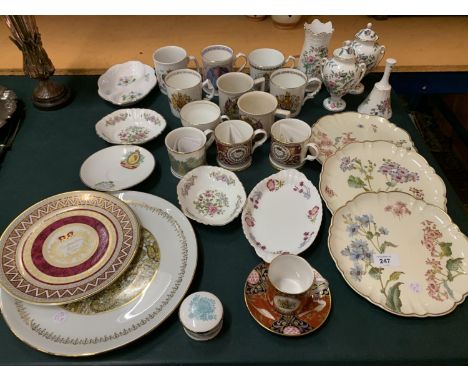 AN ASSORTMENT OF CERAMIC WARE TO INCLUDE COMMEMORATIVE ROYAL FAMILY PLATES AND MUGS ETC 