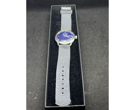 A VINTAGE BOXED HAMILTON AUTOMATIC WRIST WATCH IN WORKING ORDER 