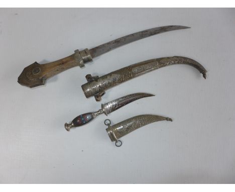 A KINJAL KNIFE AND SCABBARD, 23CM CURVED BLADE AND A FURTHER KNIFE 