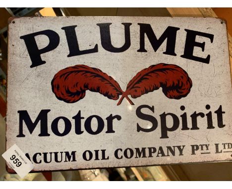 A VINTAGE STYLE METAL 'PLUME MOTOR SPIRIT' MAN CAVE SIGN 20X30CM 