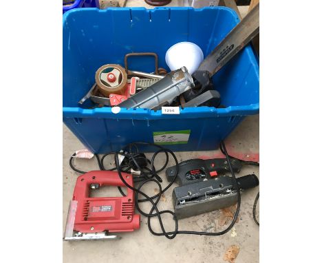 A POWER DEVIL POWER JIGSAW IN W/O, AN ORBITAL SANDER IN W/O AND FURTHER BOX WITH CONTENTS OF MIXED TOOLS 