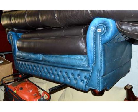 A BLUE LEATHER TWO SEATER CHESTERFIELD SOFA