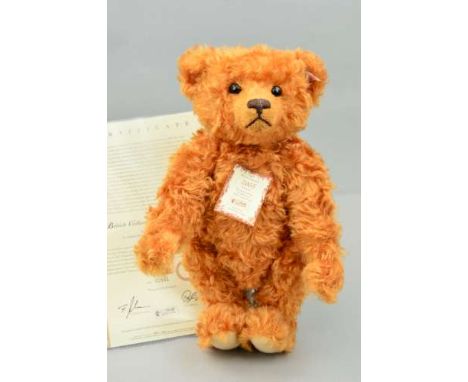 A BOXED LIMITED EDITION STEIFF 'BRITISH COLLECTORS TEDDY BEAR 2005', No 02591/4000, No 661969, golden apricot mohair, with gr