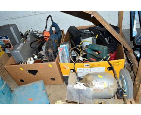 TWO TRAYS OF POWER AND HANDTOOLS, including a bench grinder, drills, saws, etc