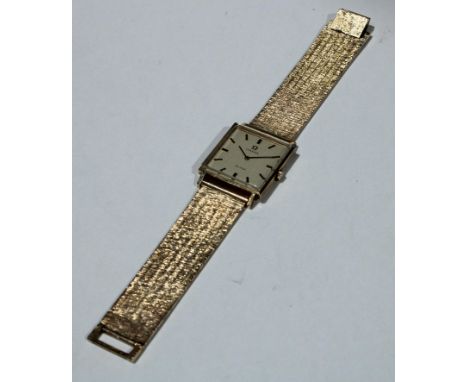 Omega - a vintage 1970s gentleman's 9ct gold De Ville wristwatch, cream square dial, block baton indicators, ridged hands, Ca