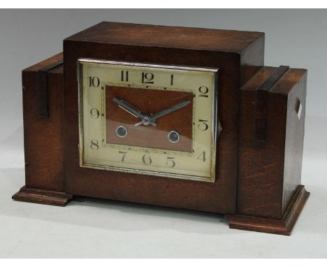 An Art Deco oak mantel clock, c.1935 