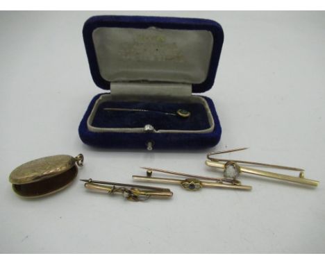 Edwardian 15ct gold bar brooch set with sapphire and diamonds, another Edwardian 18ct gold bar brooch, another set with sea p