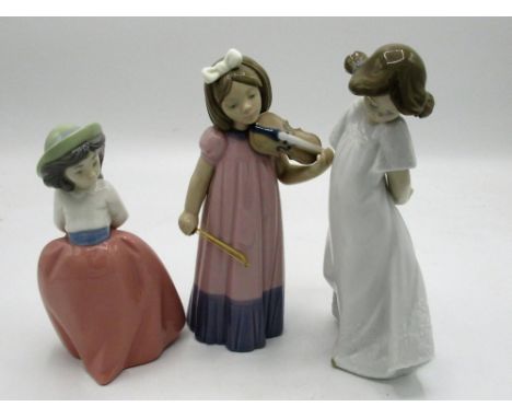 Nao figurine of a girl violinist and two other Nao figures no: 1291 and 109 (3) 