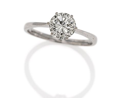 SOLITAIRE-RING. Material: 750/- Weißgold, Punze. Gesamtgewicht: ca. 3,0 g. EU-RM: 59. Diamanten: 1 Brillant 1,5 ct., E/VVS2. 