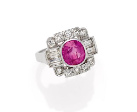 BURMA-SAPHIR-DIAMANT-RING. Datierung: Um 1950. Material: 585/- Weißgold, Punze. Gesamtgewicht: ca. 6,5 g. EU-RM: 54. Diamante