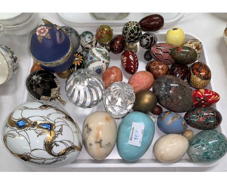 A collection of Fabergé style eggs; other decorative eggs 