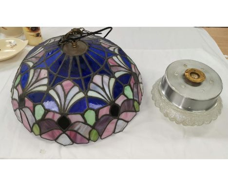 A large vintage Tiffany style ceiling lamp shade, another light bowl 