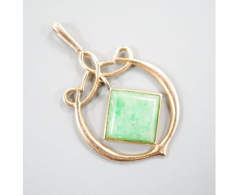 A yellow metal mounted jade pendant, overall 35mm, gross 2.6 grams.