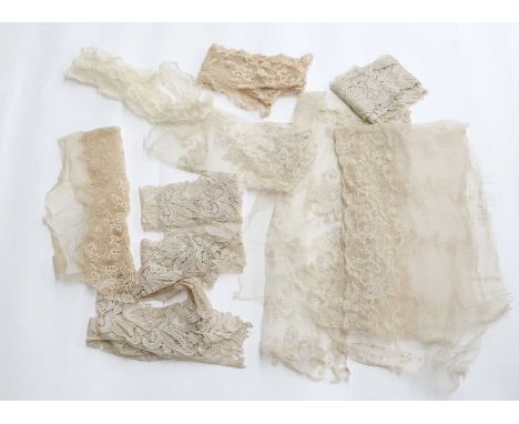 Early 20th Century Lace Trims, comprising four lengths of tape lace designed as stylised tulip style flower heads, 260cm by 1