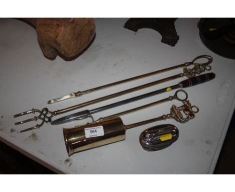 Toasting forks, pokers, cigarette lighter etc. 