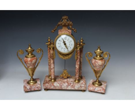 A CONTINENTAL GILT PORTICO CLOCK GARNITURE, H 37 cm (3)