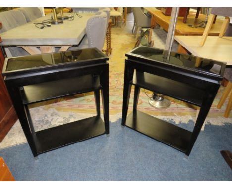 A PAIR OF MODERN BLACK CONSOLE TABLES W-64 CM 