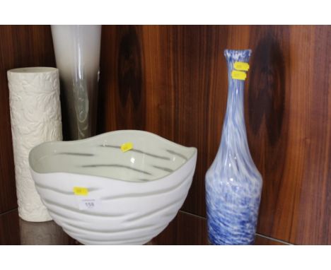 A SELECTION OF MODERN VASES PLUS A LARGE DESIGNER STYLE GLASS BOWL