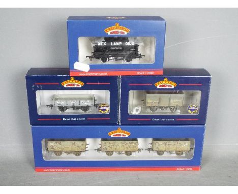 Bachmann Branch-Line - A group of 4 x boxed 00 gauge wagons including # 37-401A 16 Ton Slope Sided Tippler Wagon in weathered