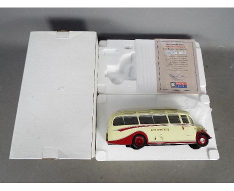 Original Classics - A boxed limited edition Bedford Duple OB coach in 1:24 scale in West Yorkshire Road Car Company livery fe