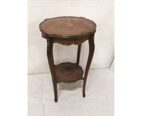 Kingwood Lamp/Occasional Table, early 20thC, a floral inlaid top having rosewood crossbanding and brass mounted border, flora