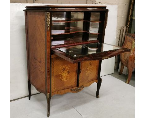 Good Quality early 20thC Kingwood Drinks Cabinet, the fold-down tray top opening to a mirrored shelf and back and 3 internal 