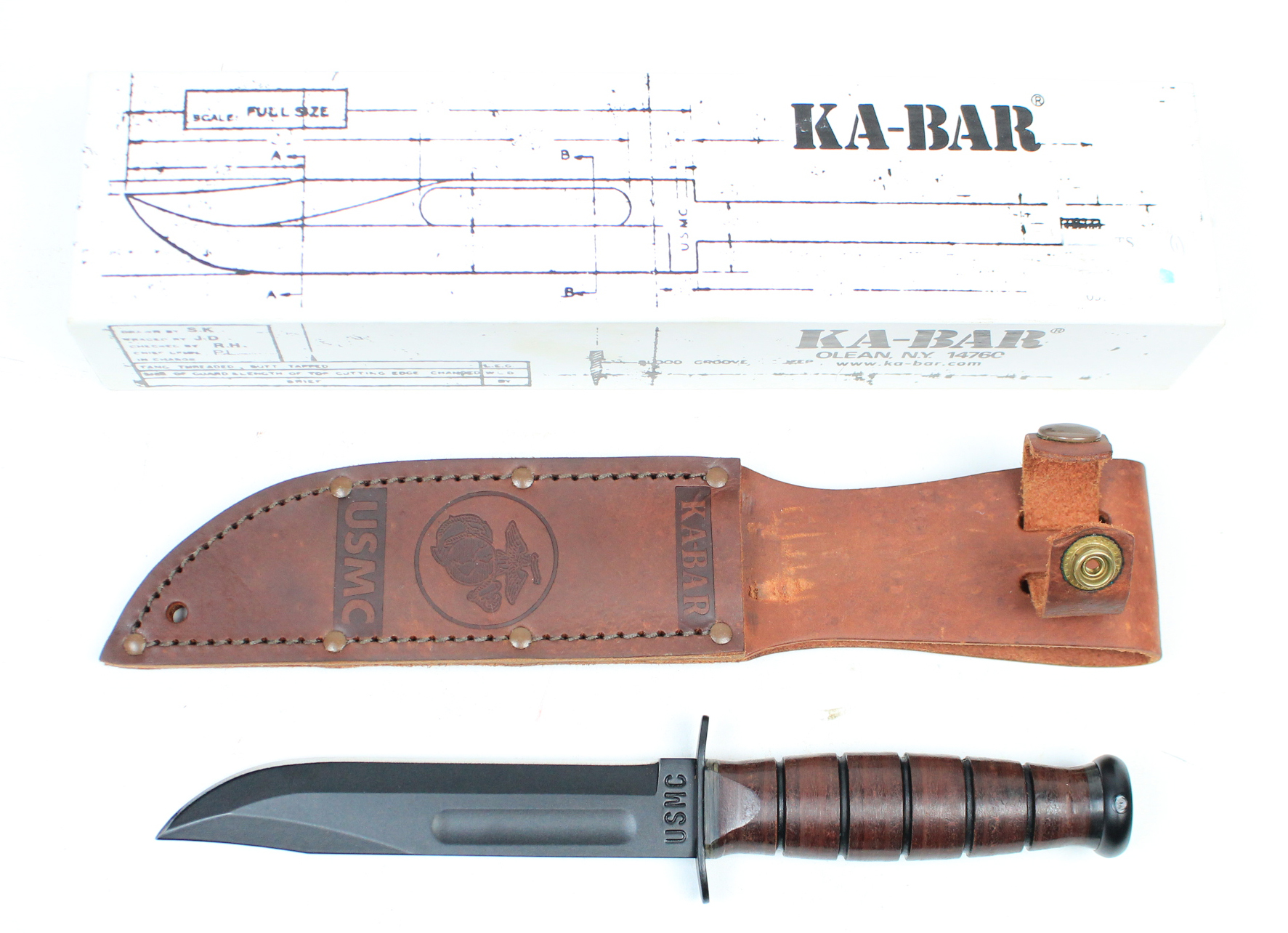 Knife A US Marine Corps 'KABAR' combat knife. Blade 5.25". Ricasso