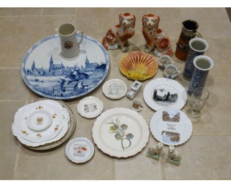 QUANTITY OF CERAMIC PLATES INCLUDING A SOUVENIR OF GUILDFORD, A PAIR OF STAFFORDSHIRE POTTERY DOGS, A PAIR OF CHINESE CYLINDR