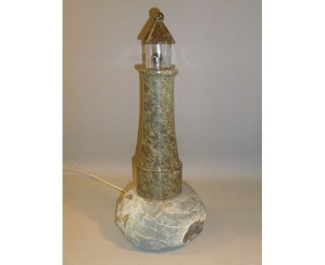 CORNISH SERPENTINE LIGHTHOUSE TABLE LAMP ON CARVED ROCKY BASE (H: 34.4 cm) 