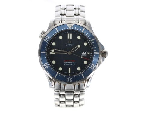 Omega Seamaster Professional 300m/1000ft stainless steel gentleman's wristwatch, reference no. 22218000, serial no. 9075xxxx,