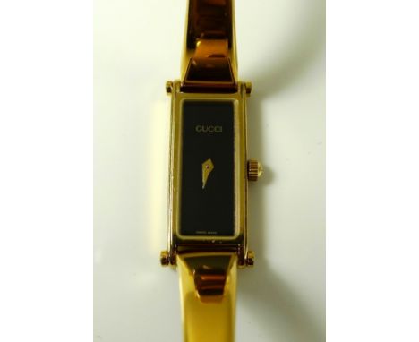 Gucci hot sale watch 1500