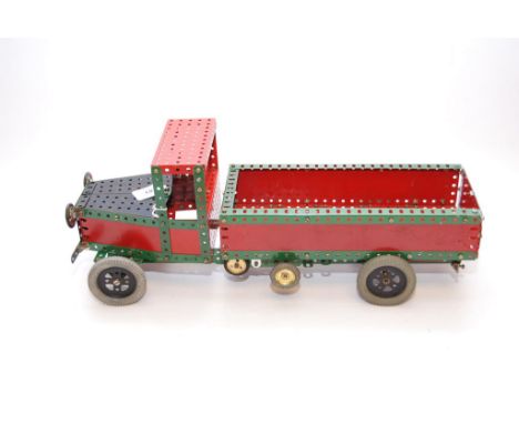 A VINTAGE MECCANO BUILT TIPPER LORRY 