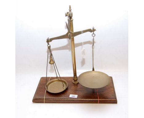 ANTIQUE BRASS TOBACCO BEAM SCALE 9" ON MAHOGANY PLINTH 