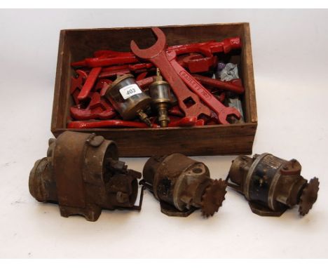 THREE VINTAGE MAGNETOS AND TWO OILERS AND BOX OF ASSORTED SPANNERS TO INCLUDE PLOUGH SPANNERS 