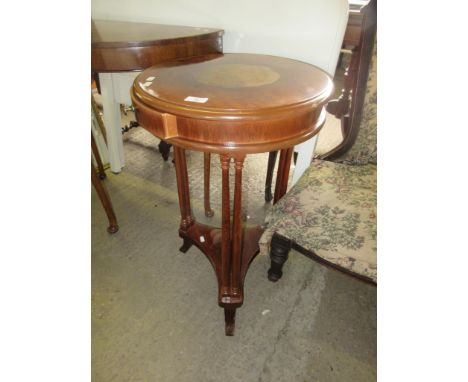 SMALL EDWARDIAN CIRCULAR OCCASIONAL TABLE OR PLANT STAND RAISED ON DOUBLE COLUMNS WITH DRAWER SET BENEATH