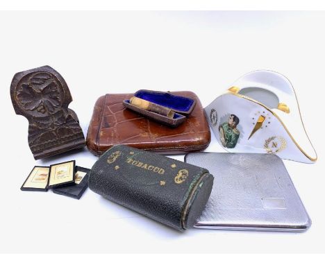 Mixed collection of gentlemen's accessories to include a crushed morocco tobacco case, a leather cigar case, a cased cheroot 