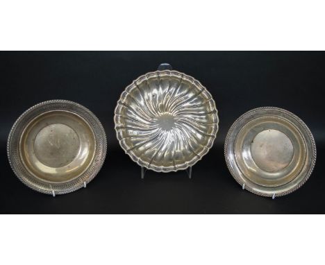 TRAY, Gorham sterling silver, swing design with scallop edge, approx. 24oz, along with two other Gorham silver bowls, one app