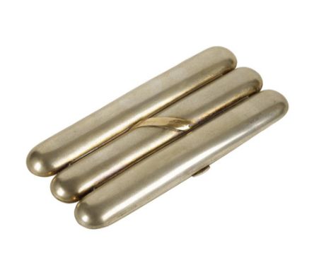 CHINESE SILVER CIGAR CASE by Sing Kwong, oblong form, domed top to accommodate three cigars, the top applied with yellow meta