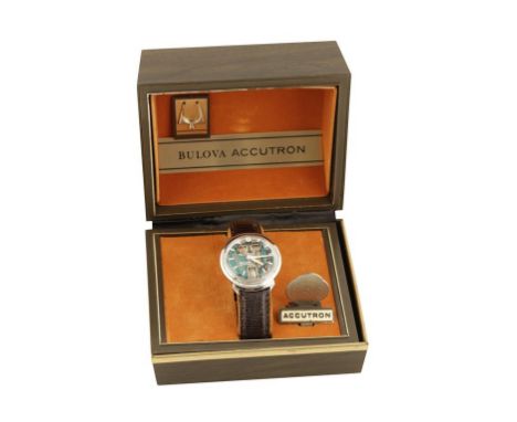 BULOVA ACCUTRON GENTLEMANS STIANLESS STEEL CASE WRIST WATCH with plexi glass with hours and minute markers Bulova Accutron tu