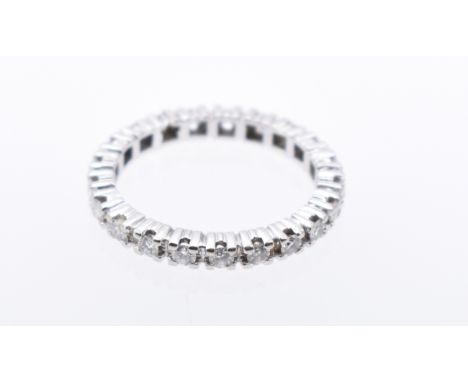 Memory-Ring mit Brillanten 20. Jh. Umlaufend in Krappenfassung insg. 21 Diamanten im Brillantschliff von zus. ca. 2,1 ct. Wei