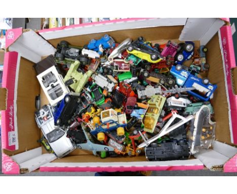 A large collection of Matchbox, Corgi &amp; similar die cast model vehicles: 