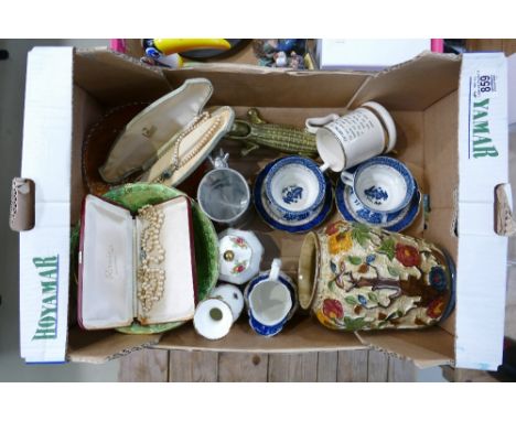 A mixed collection of items to include: Woods Indian Tree patterned vase, Royal Albert Old Country Rose patterned items, meta