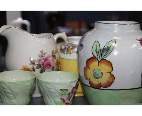 COLLECTION OF DECORATIVE CERAMICS
including Carltonware, Crown Devon etc 