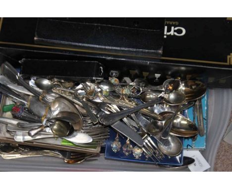 SELECTION OF SILVER PLATED FLATWARE
including a twelve place setting set of fish cutlery, group of knives and forks; together