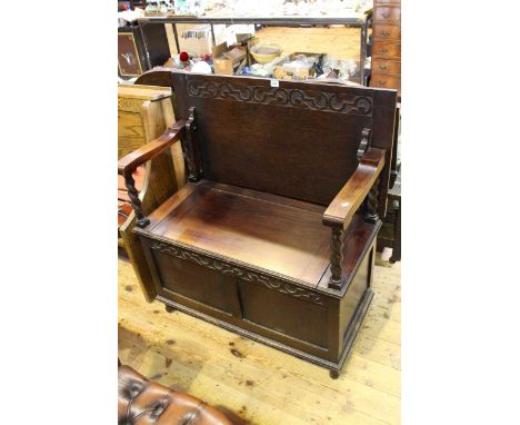 Oak monks bench with twist supports