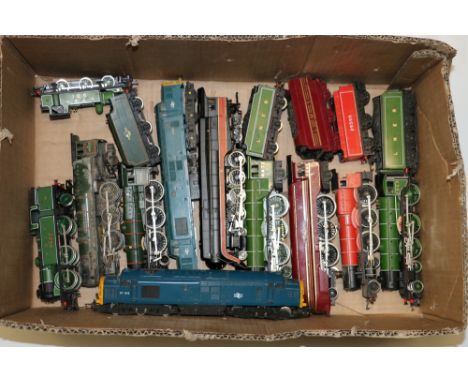 OO gauge model railway locomotives including Hornby 4-6-0 Manchester United tender locomotive 2862 LNER, Triang 4-6-0 Lord We