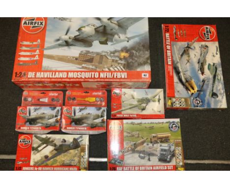 Airfix model kit sets including A25001 1:24 scale DE Haviland Mosquito NFII/FBVI, A50022 1:72 scale Battle of Britain, A50015