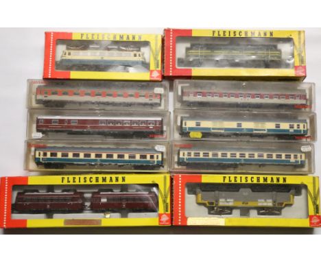 Fleischmann OO HO gauge model railways including 4400 articulated two car train DB, 4372 electric locomotive 1215, 4270 diese